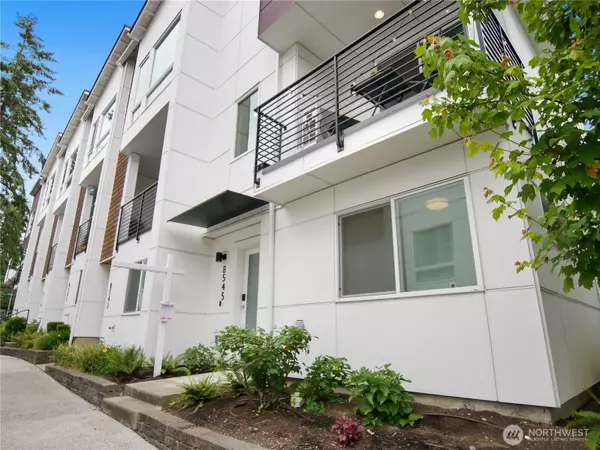 Seattle, WA 98115,8545 22nd PL NE