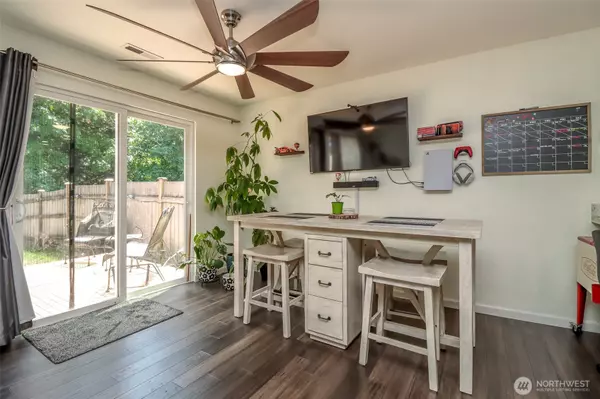 Bremerton, WA 98311,6530 Newaukum PL NE