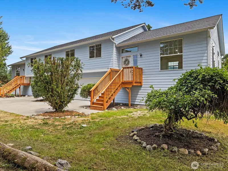 17703 Engebretsen RD, Granite Falls, WA 98252
