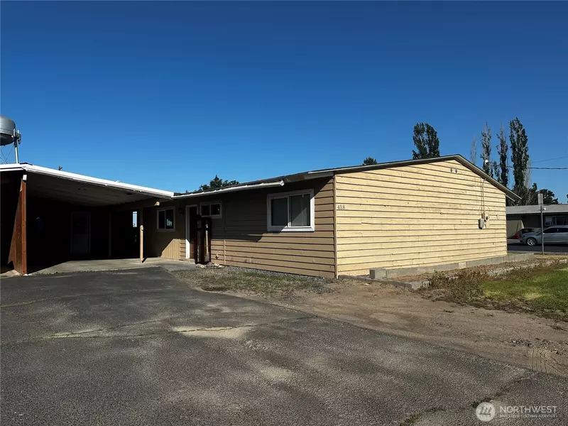 438 Biggs DR, Moses Lake, WA 98837