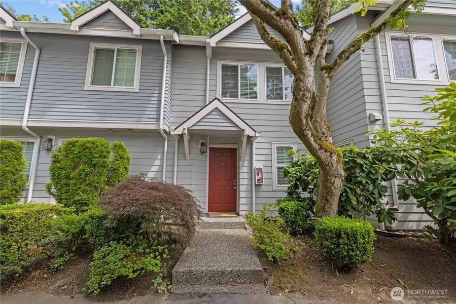 13120 102nd LN NE #2, Kirkland, WA 98034
