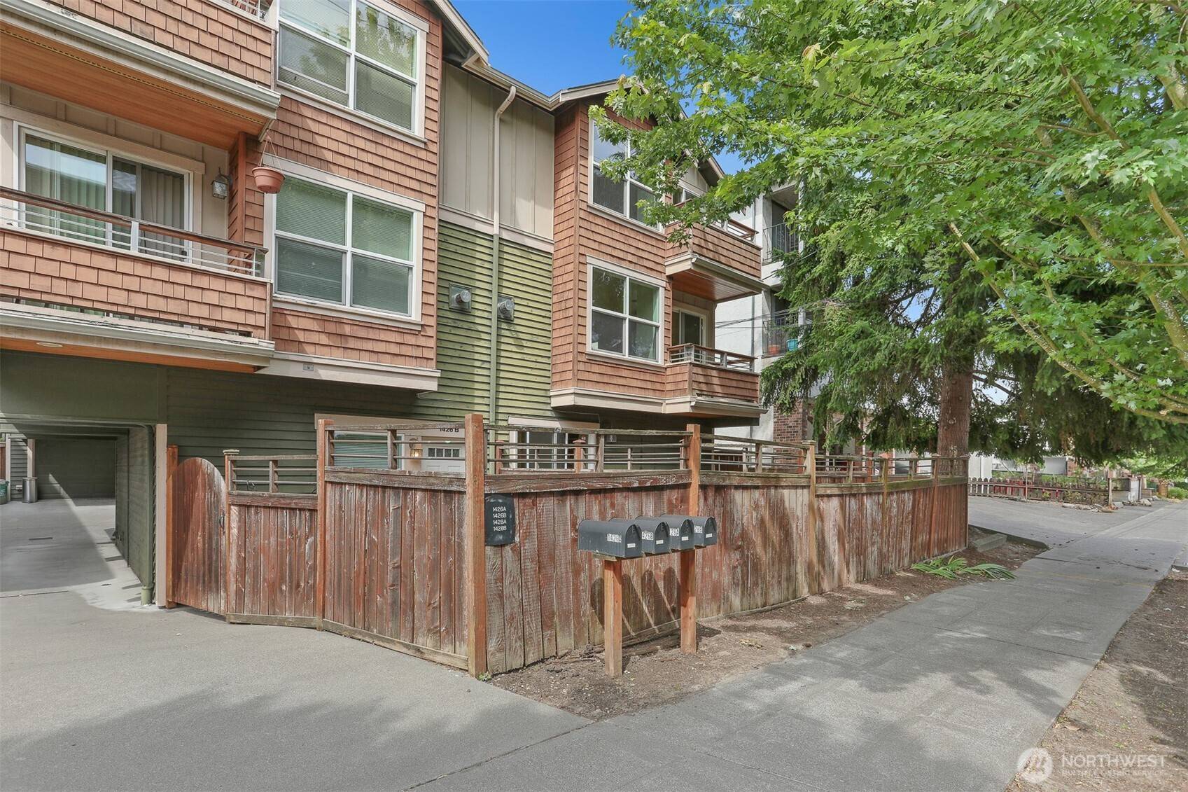 1426 A NW 59th ST, Seattle, WA 98107