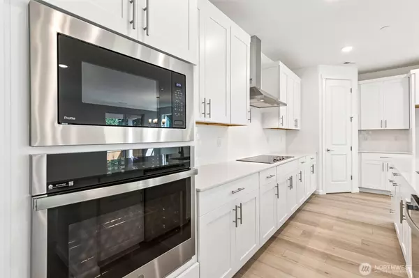 Graham, WA 98338,20424 E 97th AVE E #6