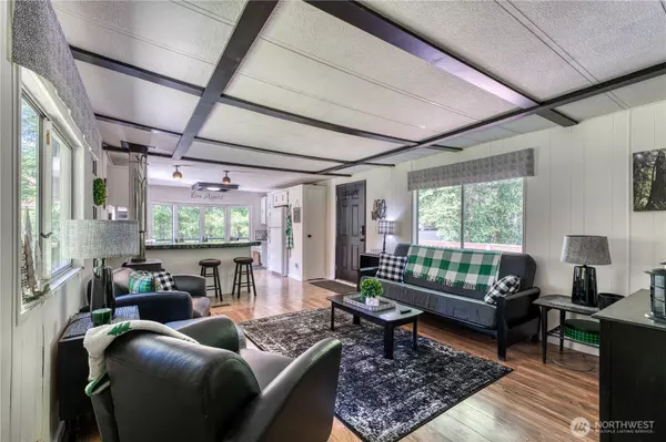 Mineral, WA 98355,429 Mineral Creek RD