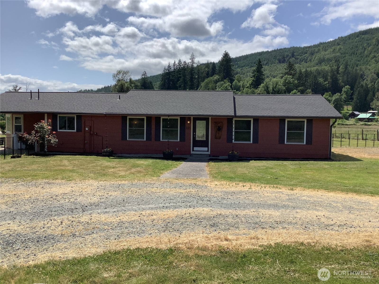 125 Lowery RD, Glenoma, WA 98336
