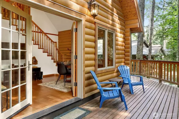 Glacier, WA 98244,7472 Glacier Springs DR