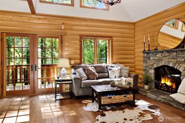 Glacier, WA 98244,7472 Glacier Springs DR