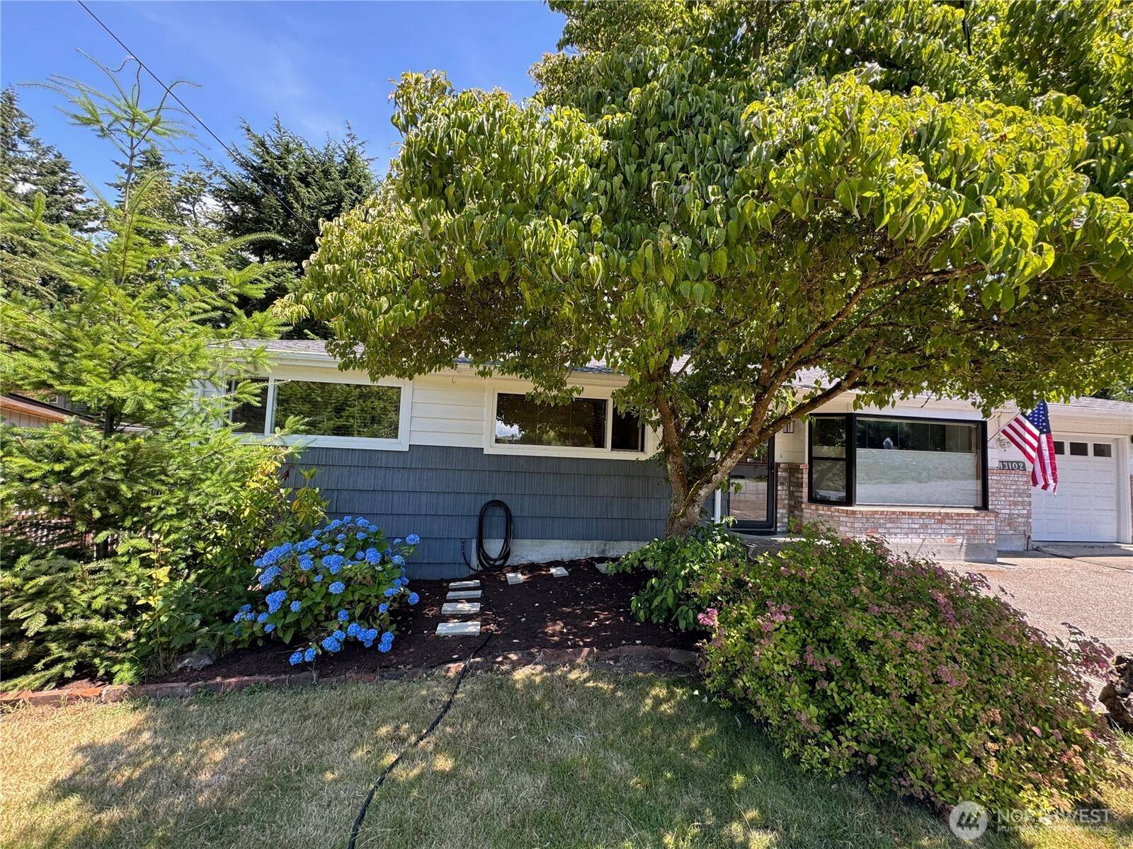 13102 16th Ave Sw, Burien, WA 98146