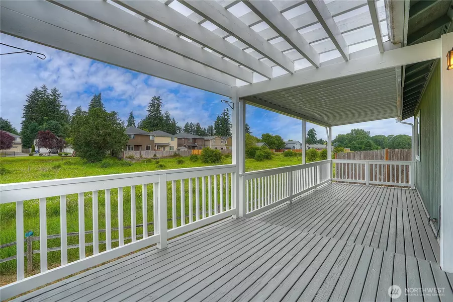 20614 6th Avenue Ct E, Spanaway, WA 98387