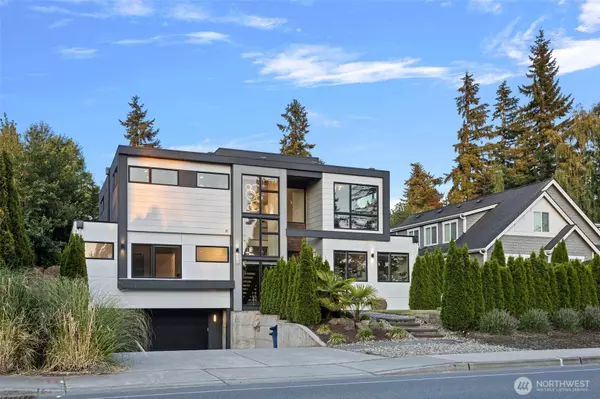 Clyde Hill, WA 98004,3108 92nd AVE NE