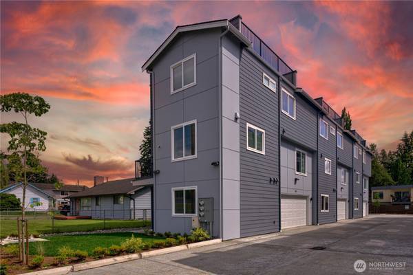 4716 Grove ST NE #105, Marysville, WA 98270