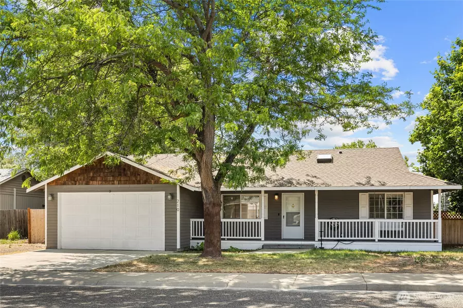 210 W Mount Adams CT, Ellensburg, WA 98926
