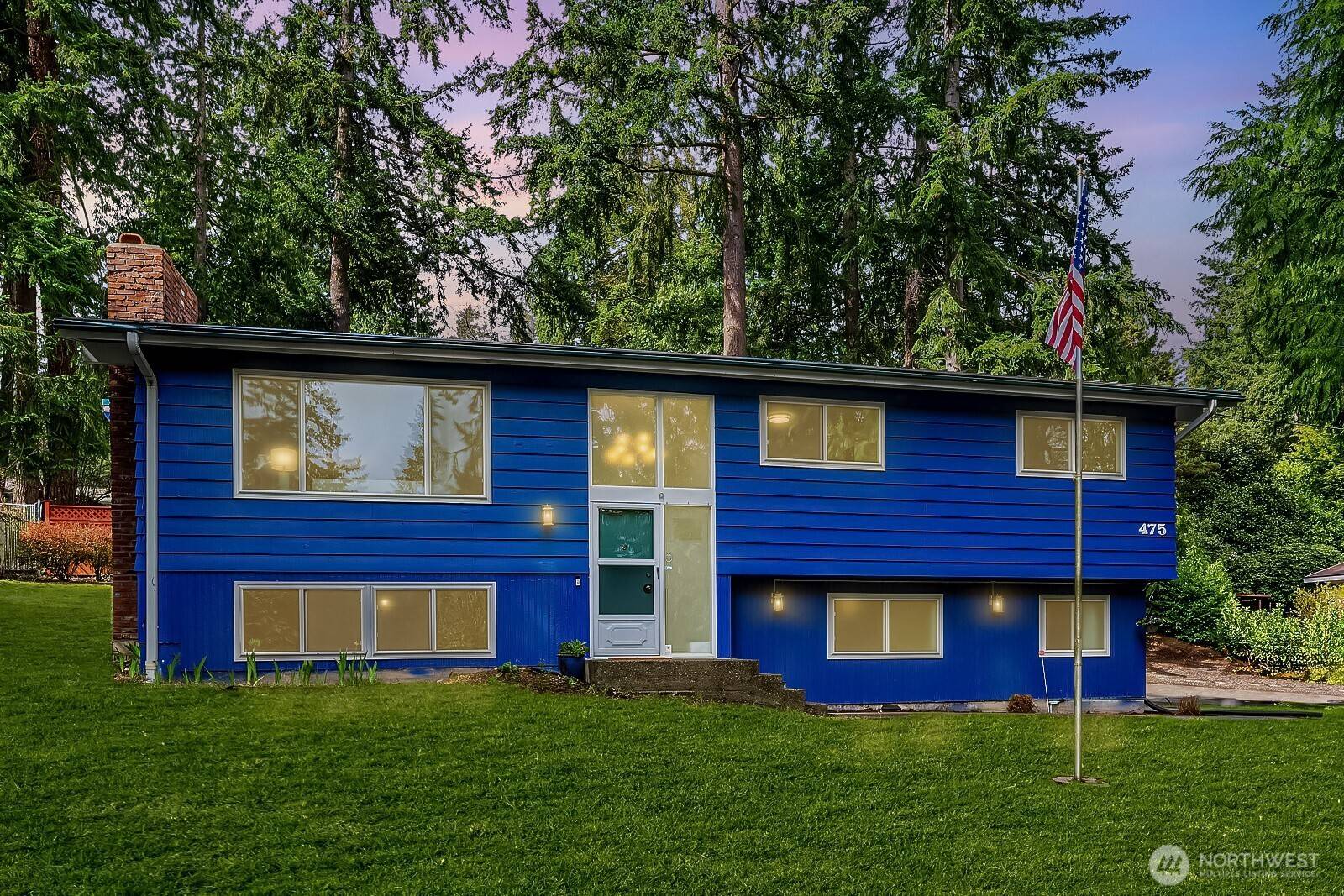 475 Mt Hood DR SW, Issaquah, WA 98027