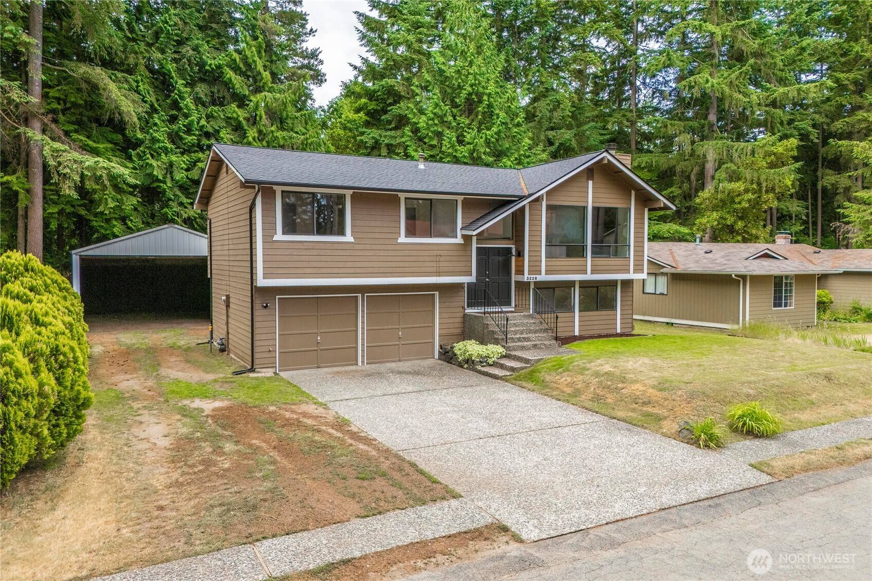 3228 SE Devonshire PL, Port Orchard, WA 98366
