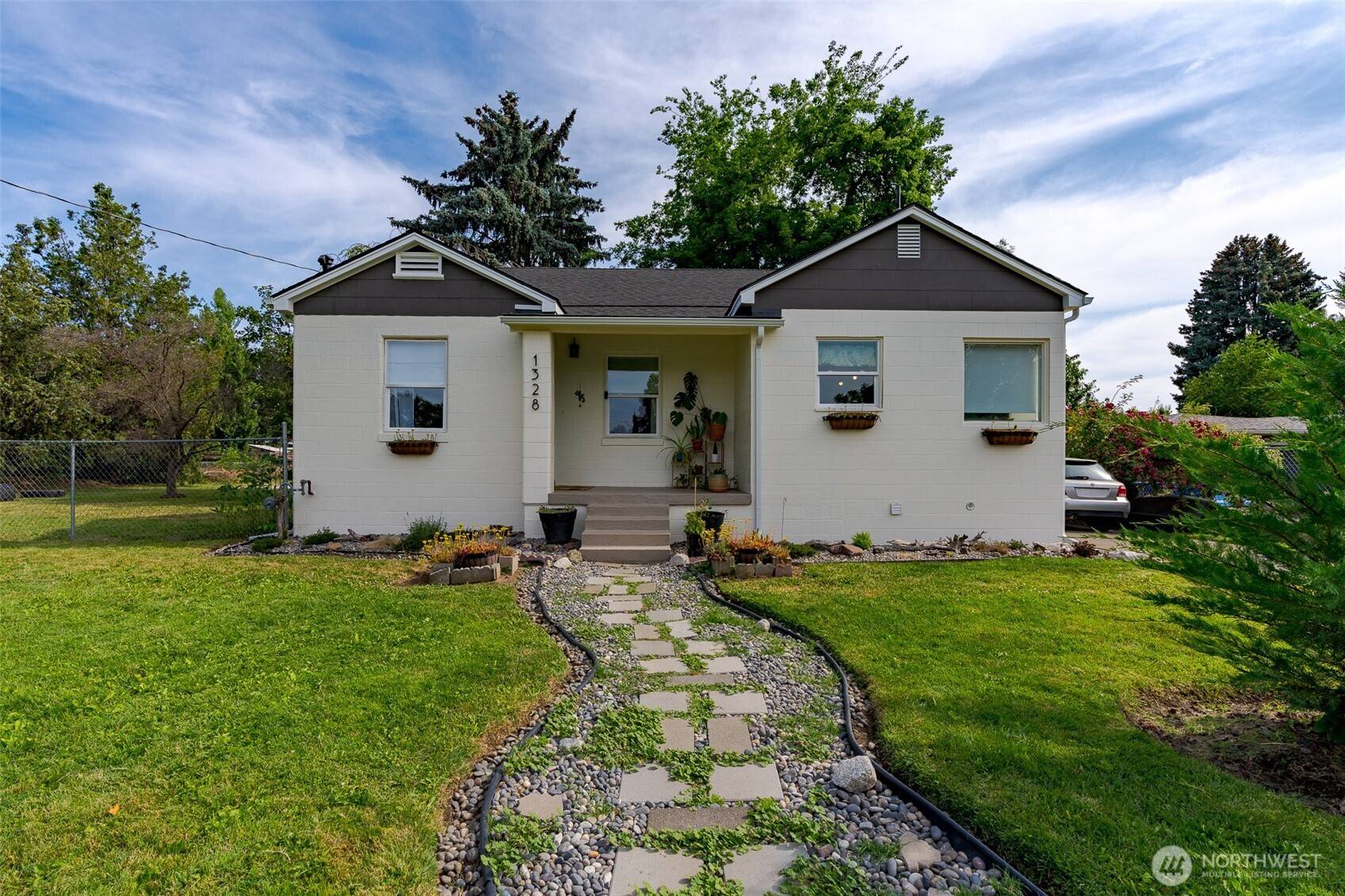 1328 Grant ST, Walla Walla, WA 99362