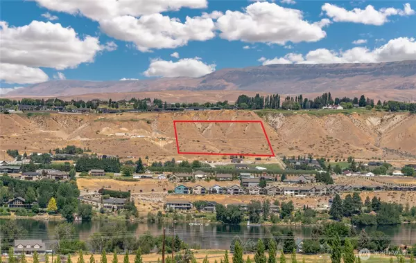 East Wenatchee, WA 98802,0 Noble Moonbeam