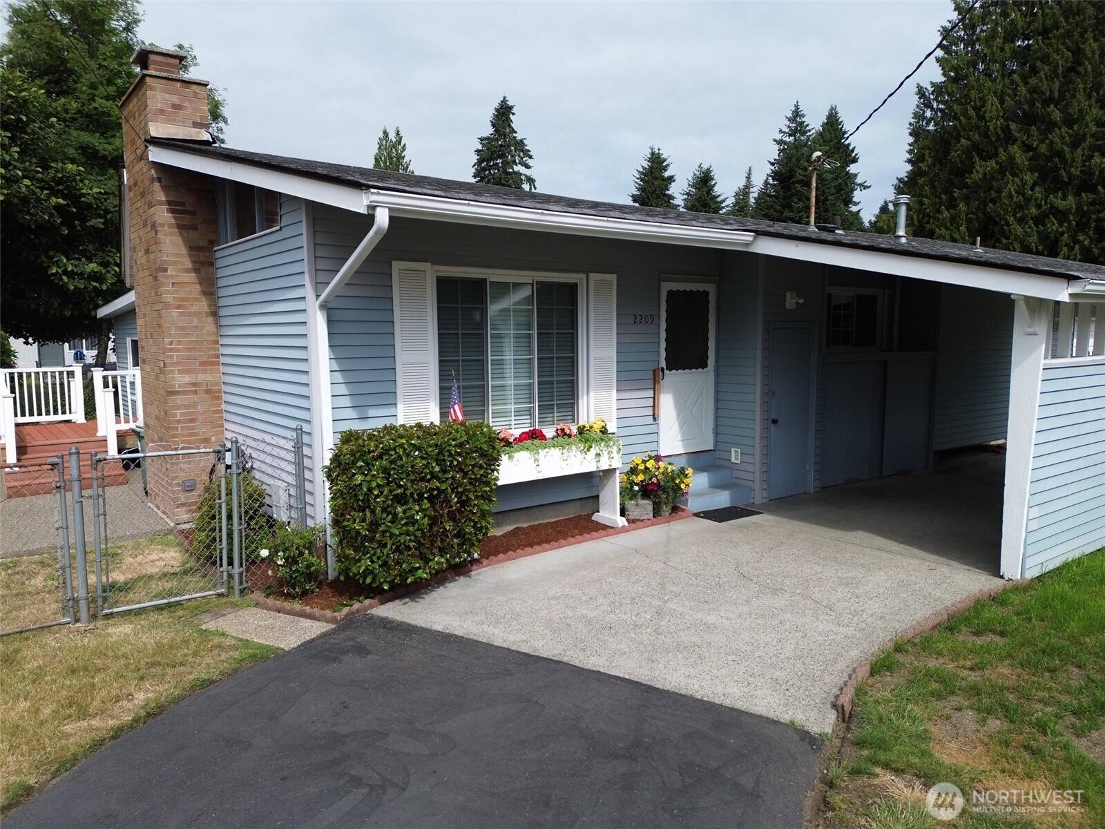2209 Golf Club RD SE, Lacey, WA 98503