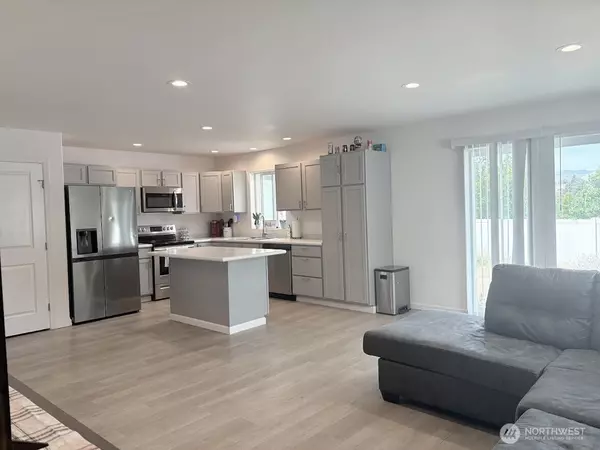 Rock Island, WA 98850,1344 Theo Way