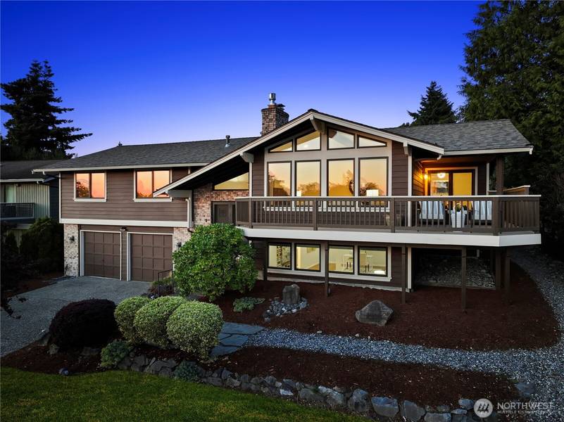6210 105th AVE NE, Kirkland, WA 98033