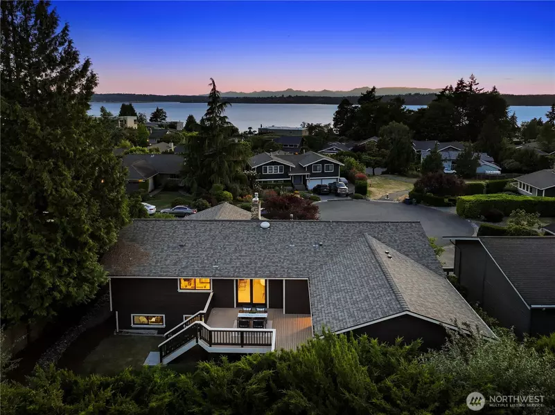 6210 105th AVE NE, Kirkland, WA 98033