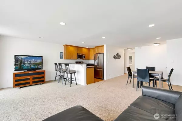 Seattle, WA 98118,9520 Rainier AVE S #202