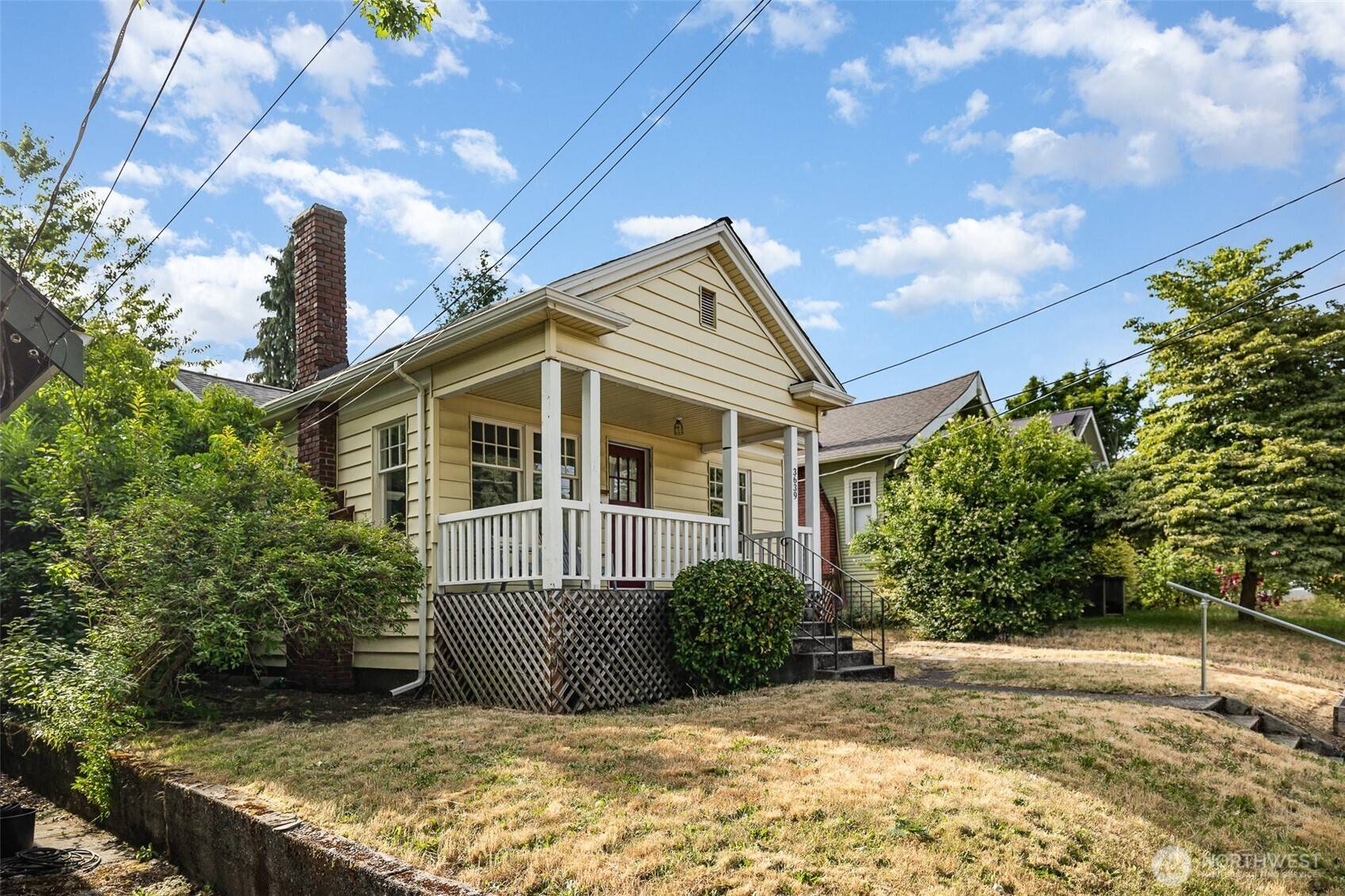 3639 Densmore AVE N, Seattle, WA 98103