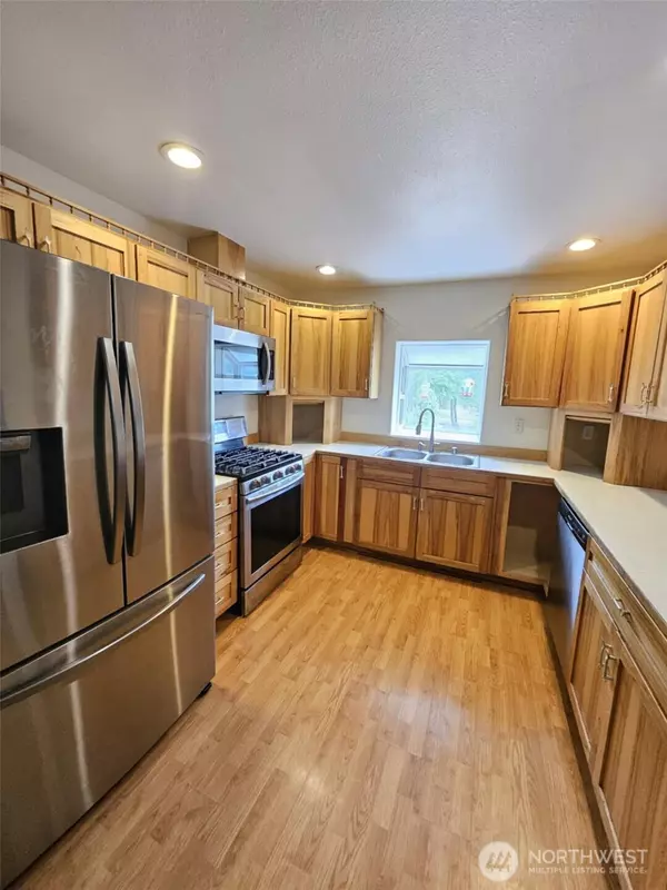 Bremerton, WA 98312,4415 W Jarstad DR