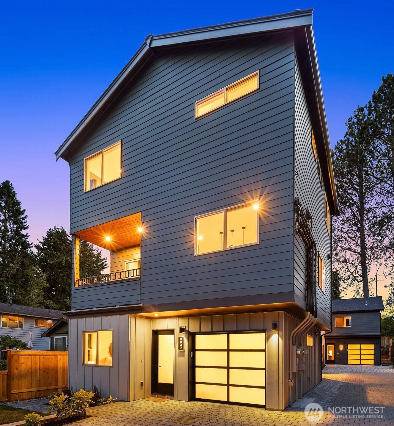 9047 Dibble AVE NW, Seattle, WA 98117
