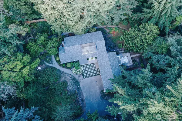 1325 SW 120th ST, Burien, WA 98146