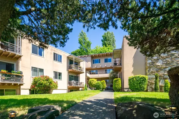 Seattle, WA 98119,2222 Gilman DR W