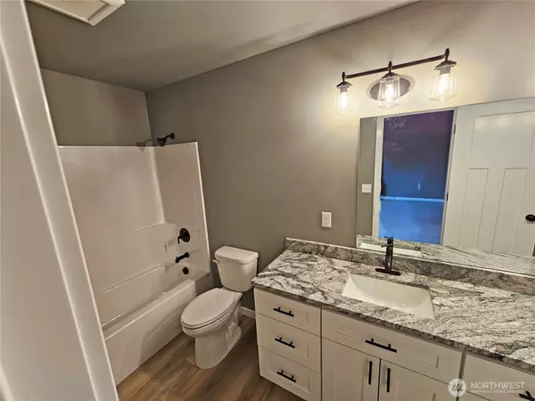 Oakville, WA 98568,208 S 2nd ST