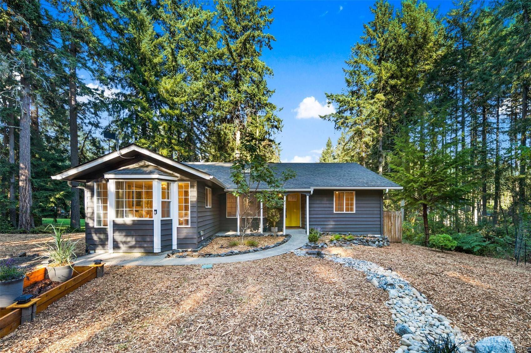 11107 Tahoma DR, Anderson Island, WA 98303