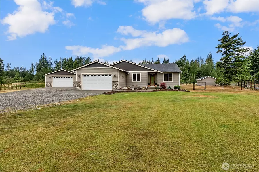 13141 Dravin LN SE, Rainier, WA 98576