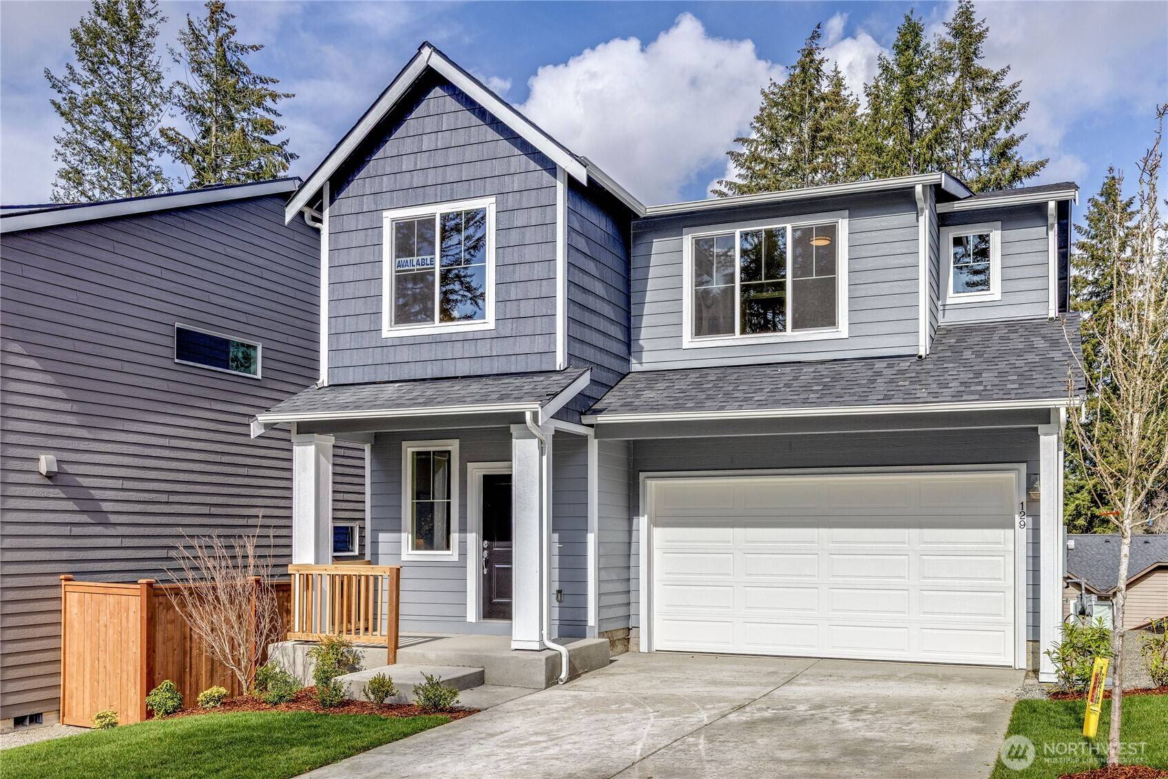 102 NE Shadowhawk LN, Bremerton, WA 98311