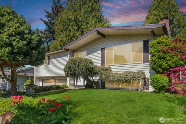 612 S 27th CT, Renton, WA 98055
