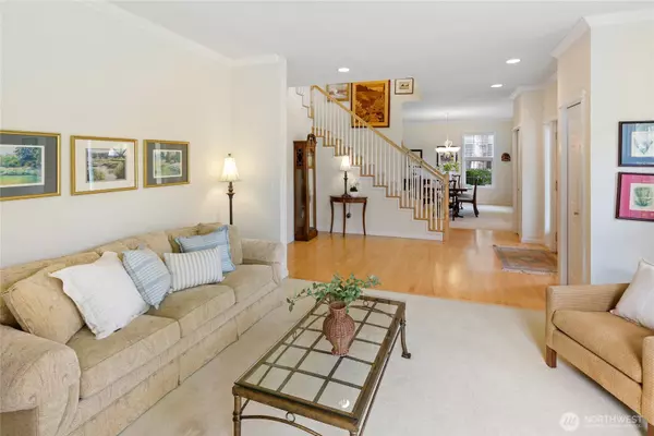 Bainbridge Island, WA 98110,213 Eakin DR NW