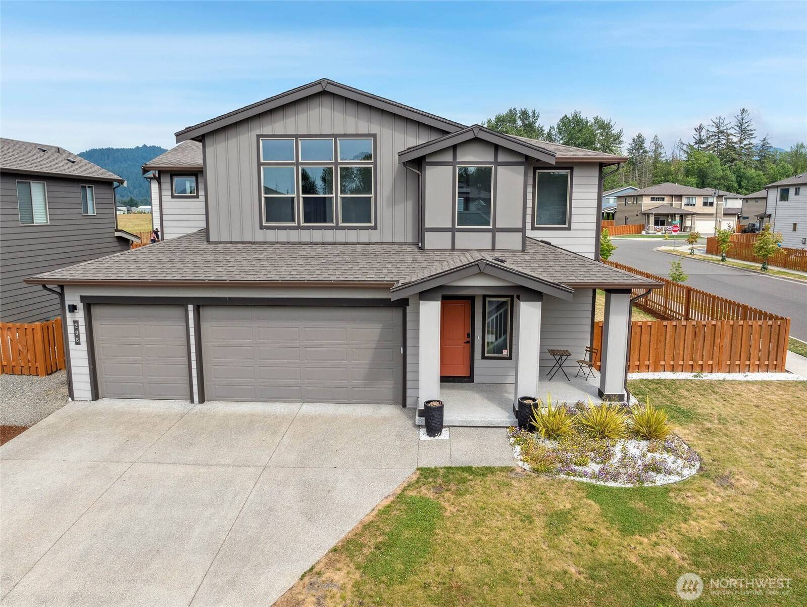 298 Hovey ST, Buckley, WA 98321