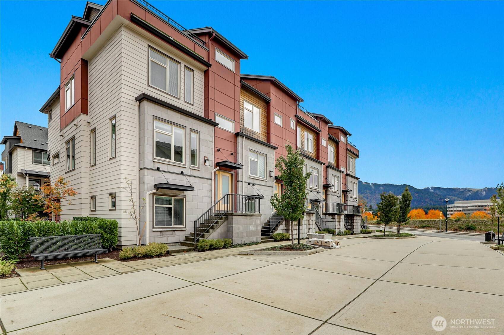 920 6th AVE NE, Issaquah, WA 98029