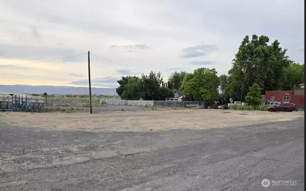 3940 Harrah RD, Harrah, WA 98933
