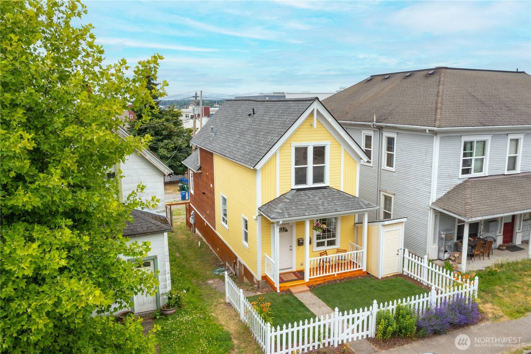 1007 N Forest ST, Bellingham, WA 98225