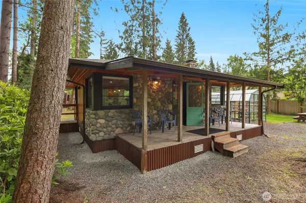 19823 Canyon DR, Granite Falls, WA 98252