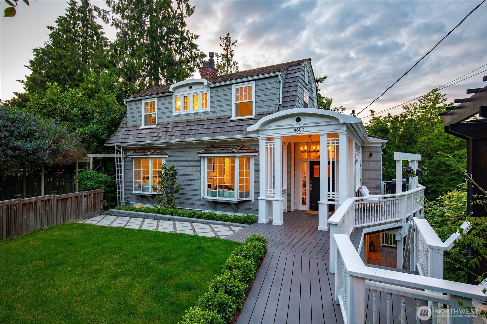4600 SW Maple AVE, Seattle, WA 98136