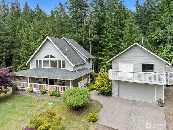 2788 Cantu LN NW,  Seabeck,  WA 98380