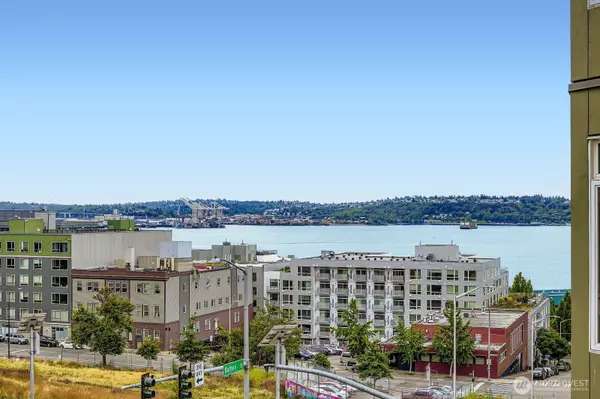 2414 1st AVE #519, Seattle, WA 98121
