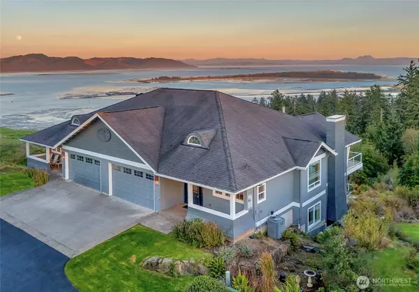 3224 Overlook LOOP, Ilwaco, WA 98624