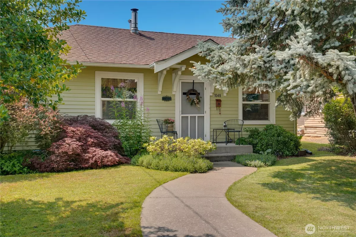 Enumclaw, WA 98022,1048 Pioneer ST