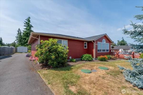 Camano Island, WA 98282,1890 Edgewood DR