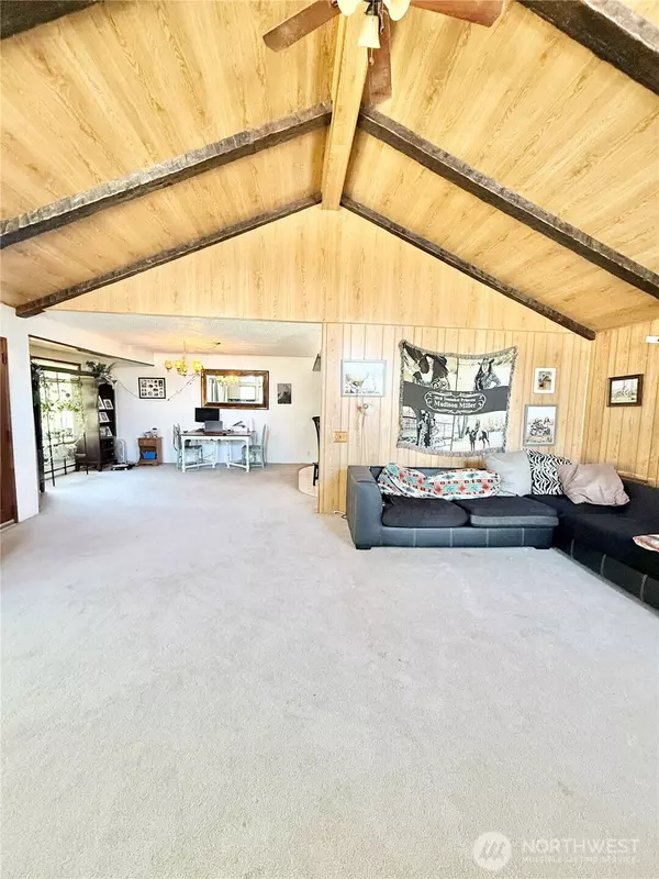 Oroville, WA 98844,522 Golden ST