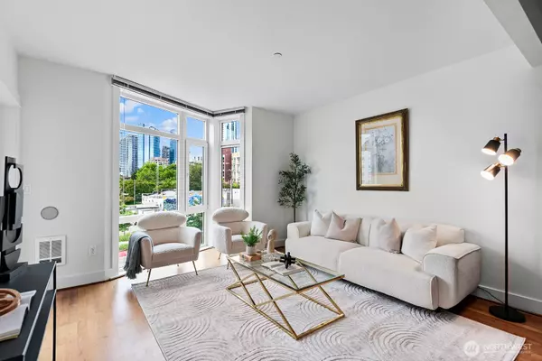 Seattle, WA 98109,699 John ST #318