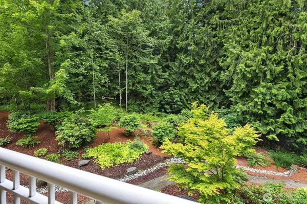 Issaquah, WA 98029,4535 Providence Point PL SE #202
